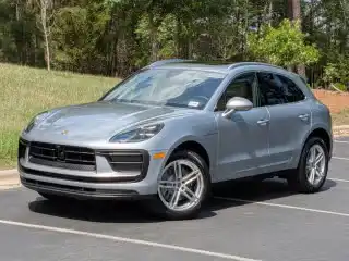 2026 Porsche Macan T's photo