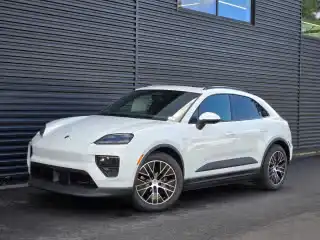 2026 Porsche Macan Macan Electric's photo