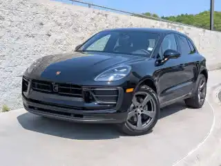 2026 Porsche Macan T's photo