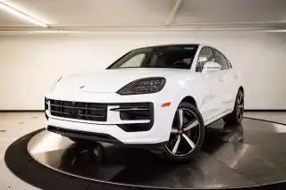 2026 Porsche Cayenne Base photo 1
