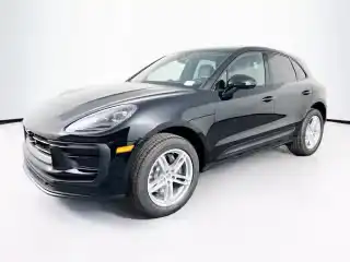 2026 Porsche Macan Base's photo
