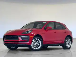 2026 Porsche Macan Base's photo