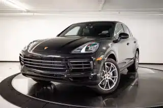 2023 Porsche Cayenne Base's photo
