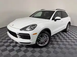 2023 Porsche Cayenne Platinum Edition's photo