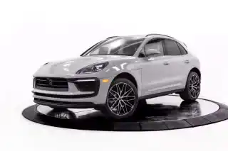 2026 Porsche Macan T's photo