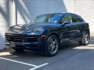 2026 Porsche Cayenne Base's photo