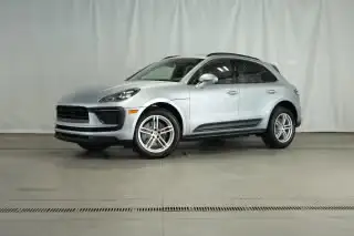2025 Porsche Macan Base photo 1