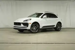 2026 Porsche Macan Base's photo