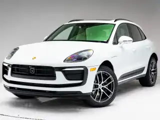 2026 Porsche Macan T's photo