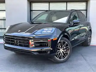 2026 Porsche Cayenne Base's photo