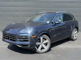 2026 Porsche Cayenne Base's photo
