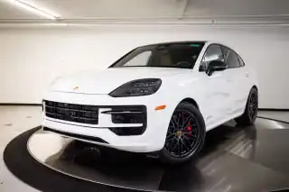 2026 Porsche Cayenne GTS's photo