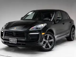 2026 Porsche Macan T's photo