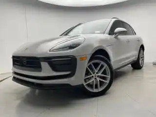 2026 Porsche Macan T's photo