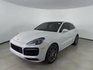 2023 Porsche Cayenne GTS's photo