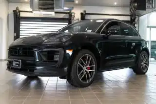 2026 Porsche Macan S's photo