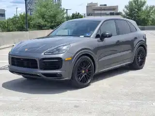 2023 Porsche Cayenne GTS's photo