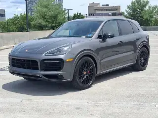 2023 Porsche Cayenne GTS photo 5