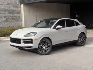 2026 Porsche Cayenne Base's photo