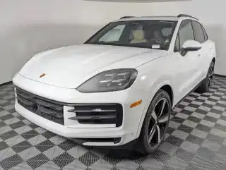 2026 Porsche Cayenne Base's photo