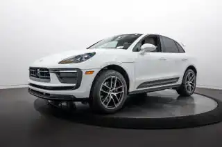 2023 Porsche Macan T's photo