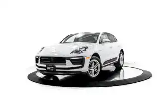 2024 Porsche Macan T's photo