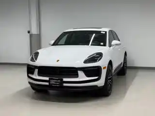 2026 Porsche Macan Base's photo
