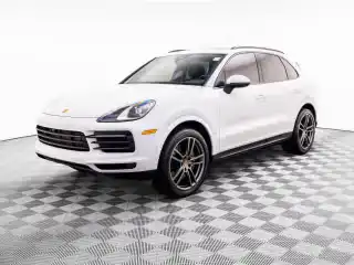 2022 Porsche Cayenne Platinum Edition's photo
