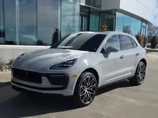 2026 Porsche Macan T's photo