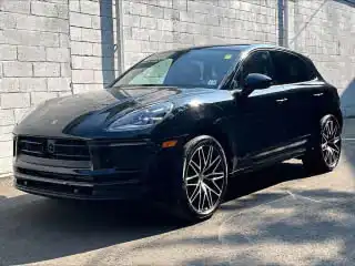 2023 Porsche Macan T's photo