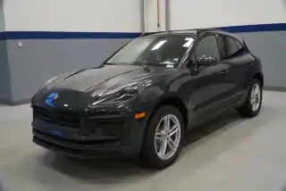2026 Porsche Macan T's photo