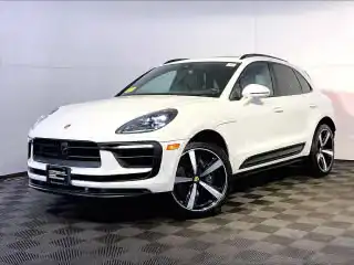 2023 Porsche Macan T's photo
