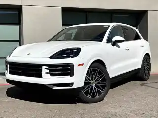 2025 Porsche Cayenne Base's photo
