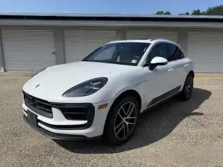 2023 Porsche Macan S's photo