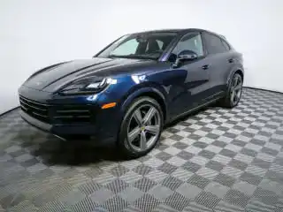 2024 Porsche Cayenne Base's photo