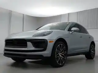 2026 Porsche Macan S's photo