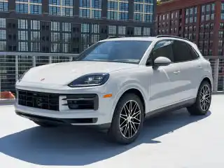 2026 Porsche Cayenne Base's photo