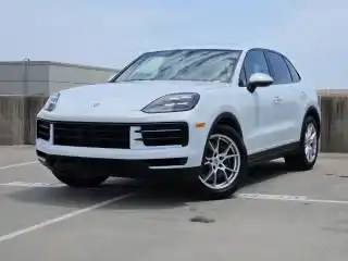 2026 Porsche Cayenne Base's photo