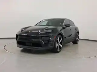 2025 Porsche Macan Macan 4S Electric's photo