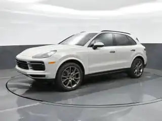 2023 Porsche Cayenne Platinum Edition's photo