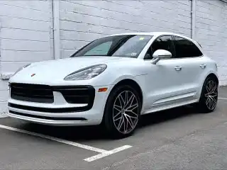 2023 Porsche Macan S's photo