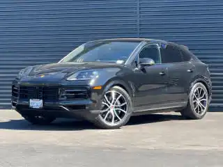 2026 Porsche Cayenne Base's photo