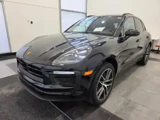 2025 Porsche Macan Base's photo