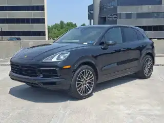 2023 Porsche Cayenne Platinum Edition's photo