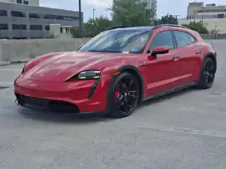 2023 Porsche Taycan 4S Cross Turismo's photo