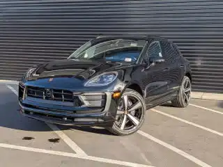 2026 Porsche Macan T's photo