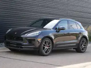 2022 Porsche Macan S's photo