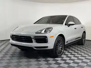 2023 Porsche Cayenne Base's photo