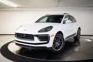 2023 Porsche Macan T's photo