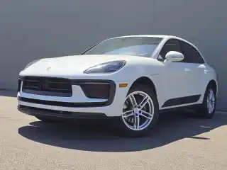 2023 Porsche Macan Base's photo